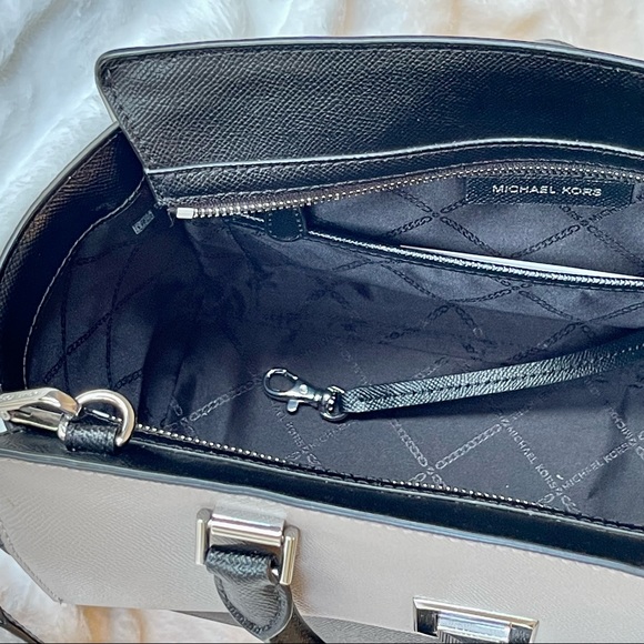 Michael Kors Sylvia Medium Top Zip Leather Purse - Picture 8 of 10